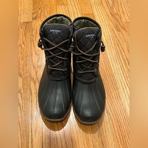 Sperry Saltwater Quilted Duck boot 9M